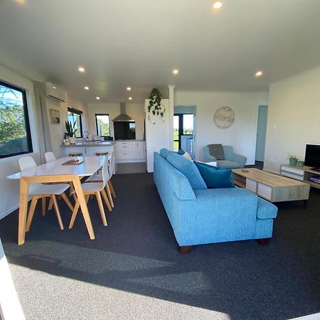 Soul Sanctuary, With Outdoor Bath Villa Raglan Exterior photo