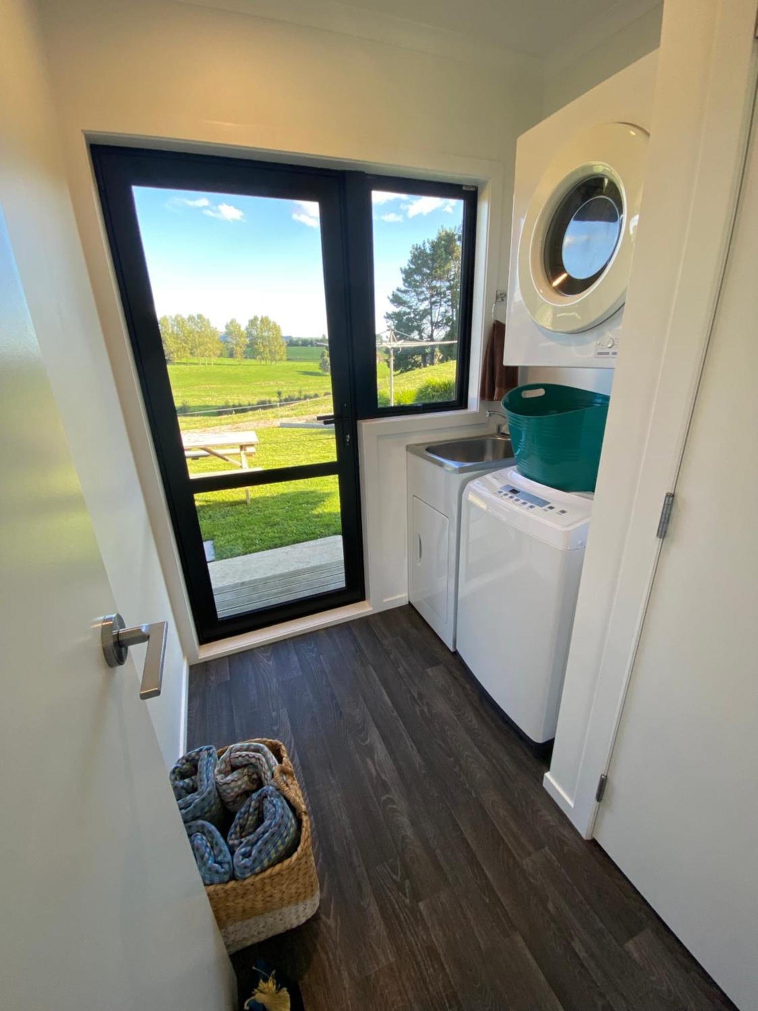 Soul Sanctuary, With Outdoor Bath Villa Raglan Exterior photo