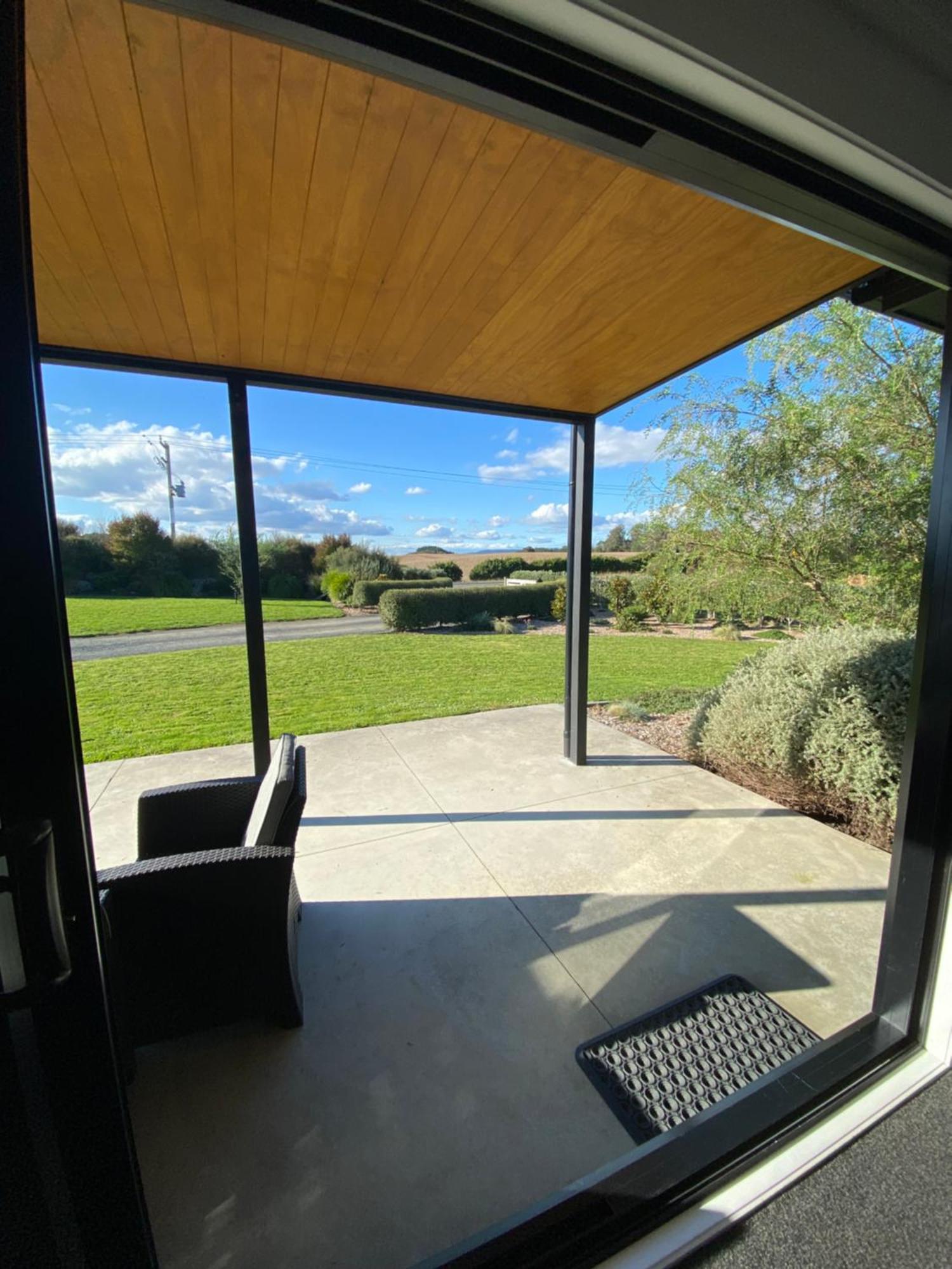 Soul Sanctuary, With Outdoor Bath Villa Raglan Exterior photo