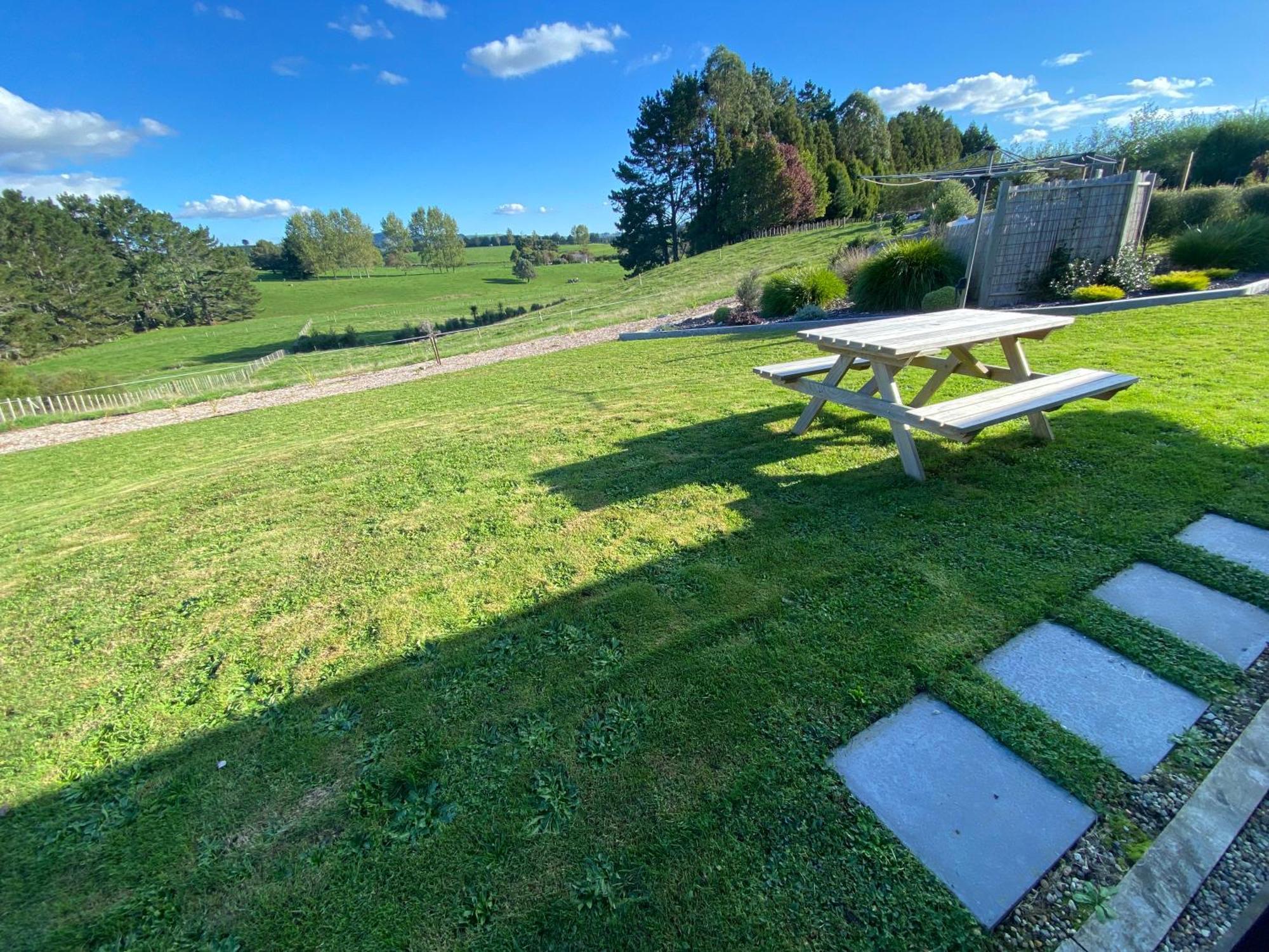 Soul Sanctuary, With Outdoor Bath Villa Raglan Exterior photo